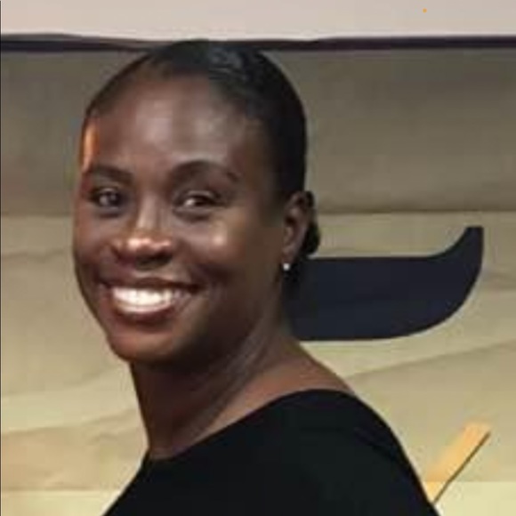 Meet your Posher, Alli - Picture 6 of 11